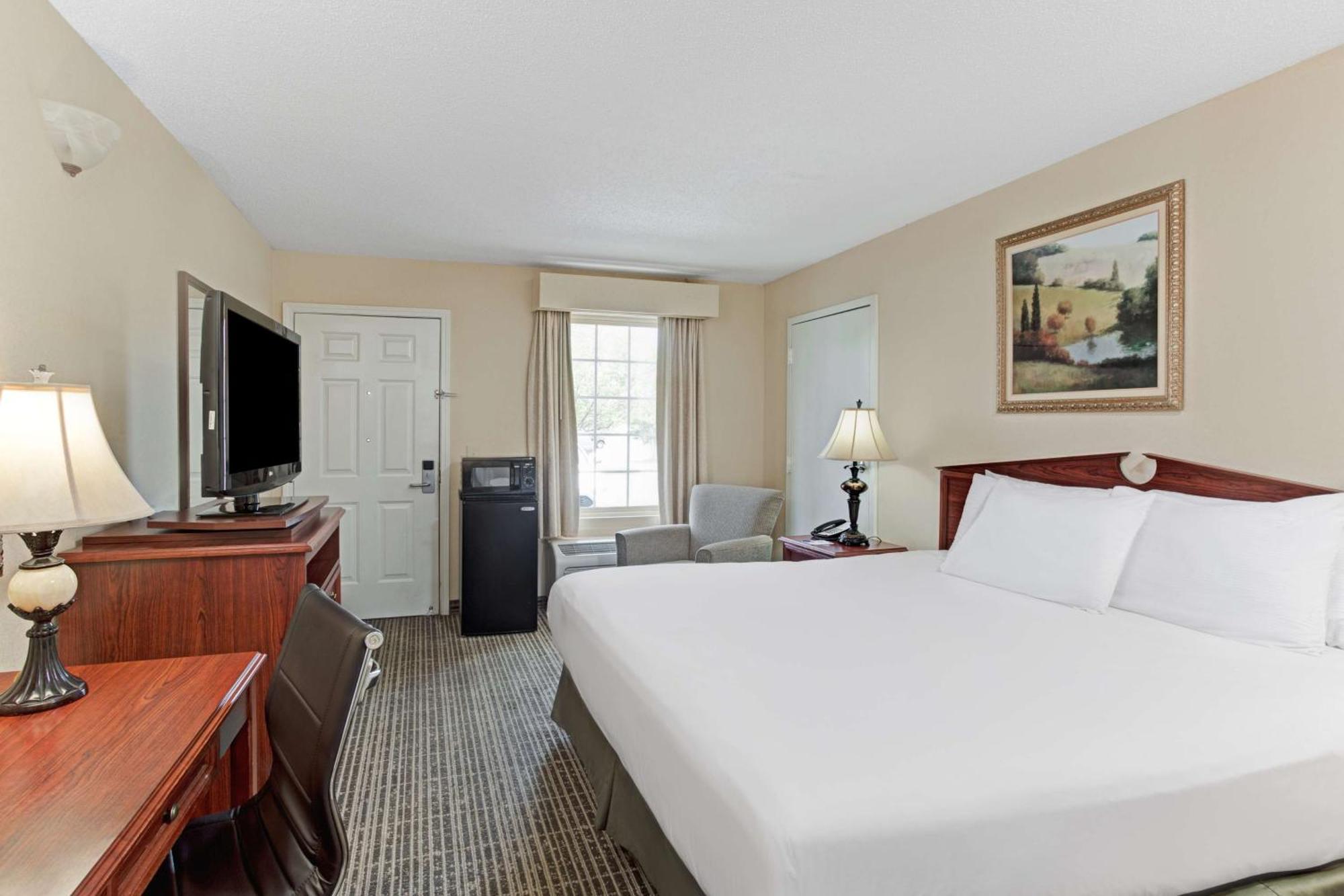 Hotel Baymont By Wyndham Sanford Exteriér fotografie